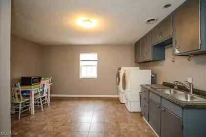 241 Myrtle Street, Ravenna, OH 44266 - Photo 32