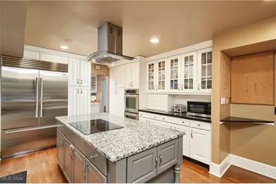 285 Nob Hill Drive, Akron, OH 44303 - Photo 12