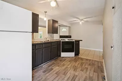 1349 W 87th Street, Loveland, OH 44102 - Photo 6