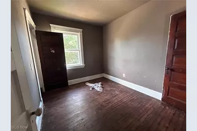 6817 Hope Avenue, Loveland, OH 44102 - Photo 4