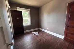 6817 Hope Ave, Loveland, OH 44102 - Photo 4