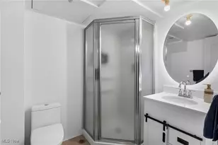 575 Breetz Dr, Campbell, OH 44405 - Photo 22