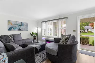 575 Breetz Drive, Campbell, OH 44405 - Photo 8