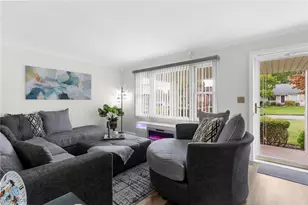 575 Breetz Dr, Campbell, OH 44405 - Photo 8