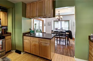 1547 Orchard Grove Ave, Oakwood, OH 44107 - Photo 12