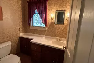 70 Crown Point, Geneva, OH 44041 - Photo 34