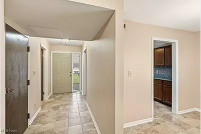6290 Greenwood #302, Northfield, OH 44067 - Photo 10