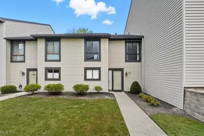 6290 Greenwood #302, Northfield, OH 44067 - Photo 1