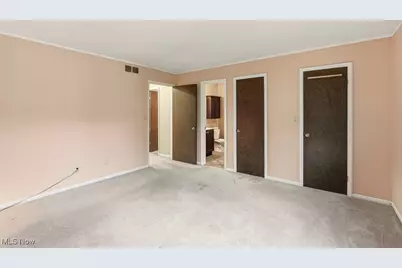 6290 Greenwood #302, Northfield, OH 44067 - Photo 26