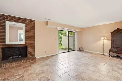 6290 Greenwood #302, Northfield, OH 44067 - Photo 14