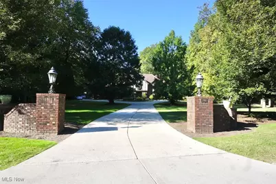 1760 Chartley Road, Gates Mills, OH 44040 - Photo 2
