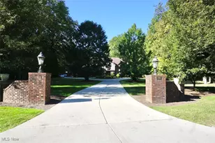 1760 Chartley Rd, Gates Mills, OH 44040 - Photo 2