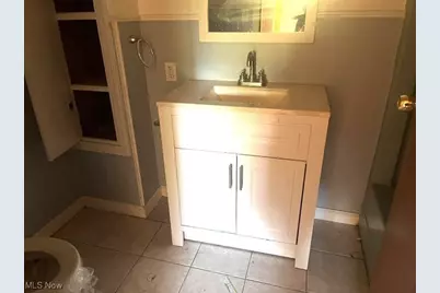 8629 Huntley Drive SE, Warren, OH 44484 - Photo 12