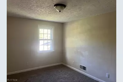 8629 Huntley Drive SE, Warren, OH 44484 - Photo 14