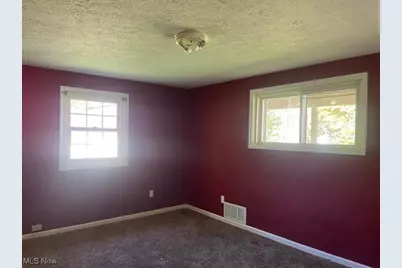 8629 Huntley Drive SE, Warren, OH 44484 - Photo 8