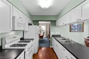 10240 Orchard Hill Ln, Twinsburg, OH 44087 - Photo 8