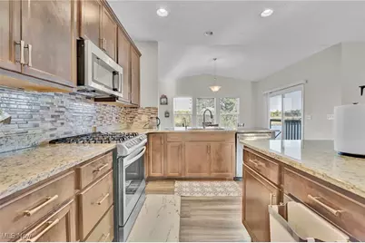 6825 Independence Boulevard, North Ridgeville, OH 44039 - Photo 6