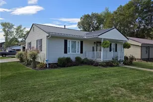 129 E 4th St, Warsaw, OH 43844 - Photo 2