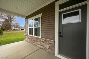 1997 Sugar Maple Dr, Kent, OH 44240 - Photo 4