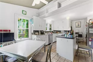 557 Letchworth Dr, Akron, OH 44303 - Photo 10