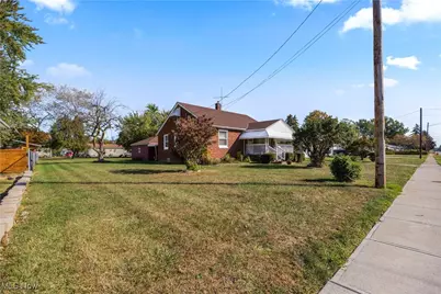 1836 W 21st Street, Lorain, OH 44052 - Photo 2