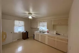 1836 W 21st St, Lorain, OH 44052 - Photo 10