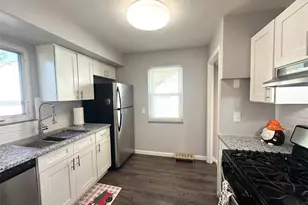 1530 E 254th St, Euclid, OH 44117 - Photo 6