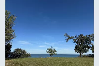 10211 Lake Shore Boulevard, Bratenahl, OH 44108 - Photo 12