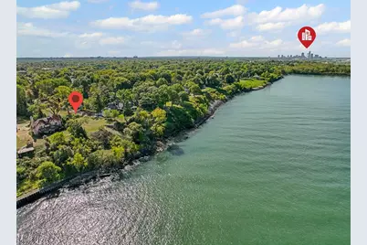 10211 Lake Shore Boulevard, Bratenahl, OH 44108 - Photo 2