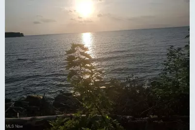 10211 Lake Shore Boulevard, Bratenahl, OH 44108 - Photo 22