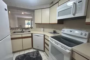 26101 Village Ln, Beachwood, OH 44122 - Photo 12