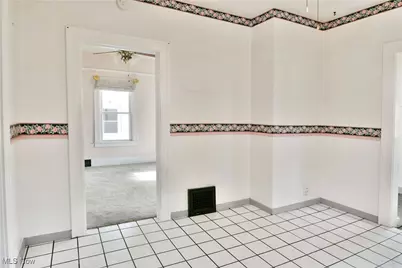 459 Tenney Avenue, Campbell, OH 44405 - Photo 8