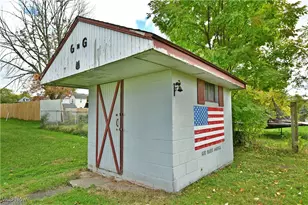 459 Tenney Ave, Campbell, OH 44405 - Photo 38