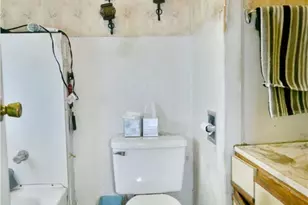 227 Maplewood Ave, Struthers, OH 44471 - Photo 32