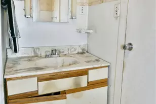 227 Maplewood Ave, Struthers, OH 44471 - Photo 36