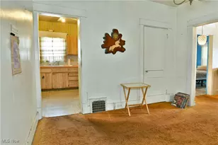 227 Maplewood Ave, Struthers, OH 44471 - Photo 22