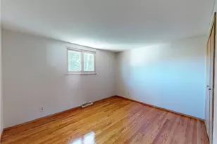 211 W Overlook Dr, Eastlake, OH 44095 - Photo 12