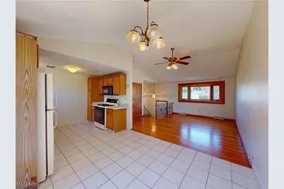 211 W Overlook Drive, Eastlake, OH 44095 - Photo 8