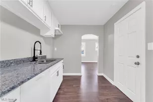 4646 E 147th St, Loveland, OH 44128 - Photo 8