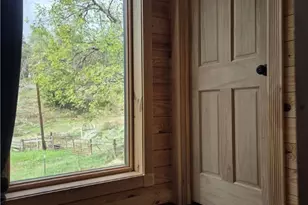 814 Wells Run Rd, Crown City, OH 45623 - Photo 8