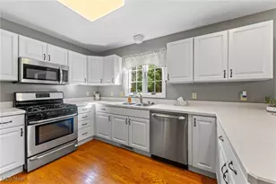 43 Greystone Dr, Poland, OH 44514 - Photo 8