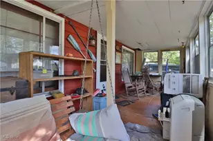 1550 E 337th St, Eastlake, OH 44095 - Photo 2