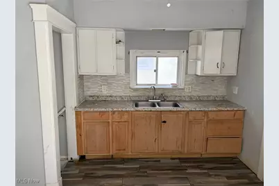 7808 Force Avenue, Loveland, OH 44105 - Photo 6