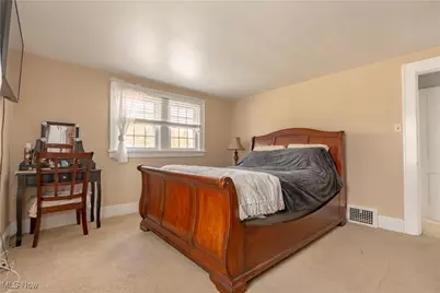 1030 Sunset Drive, Alliance, OH 44601 - Photo 18