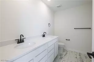 23446 Kim's Trl, Columbia Station, OH 44028 - Photo 12