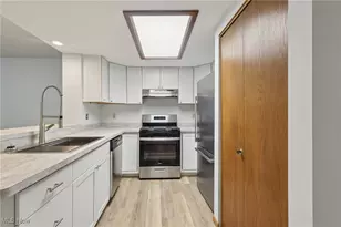 609 Meredith Ln, Cuyahoga Falls, OH 44223 - Photo 14