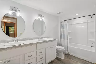 609 Meredith Lane, Cuyahoga Falls, OH 44223 - Photo 18