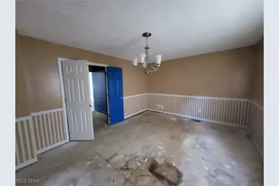 16216 Sunny Glenn Avenue, Loveland, OH 44128 - Photo 4