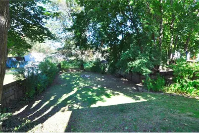 217 W Summit Street, Barberton, OH 44203 - Photo 20