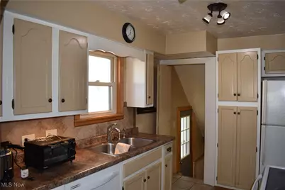 1241 McIntosh Avenue, Akron, OH 44314 - Photo 20